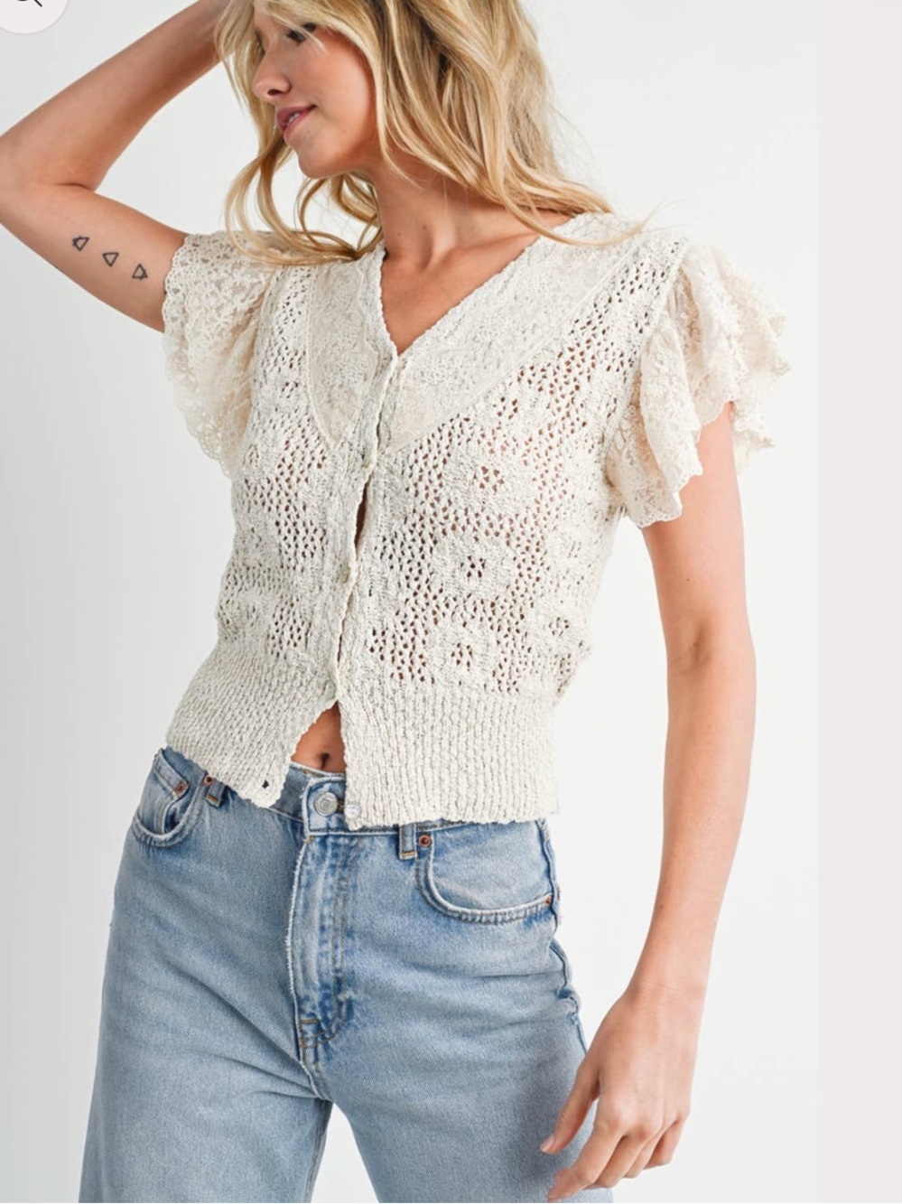 BluIvy Crochet Knit Sweater Top Short Sleeve Ruffle Lace Cream Size Large